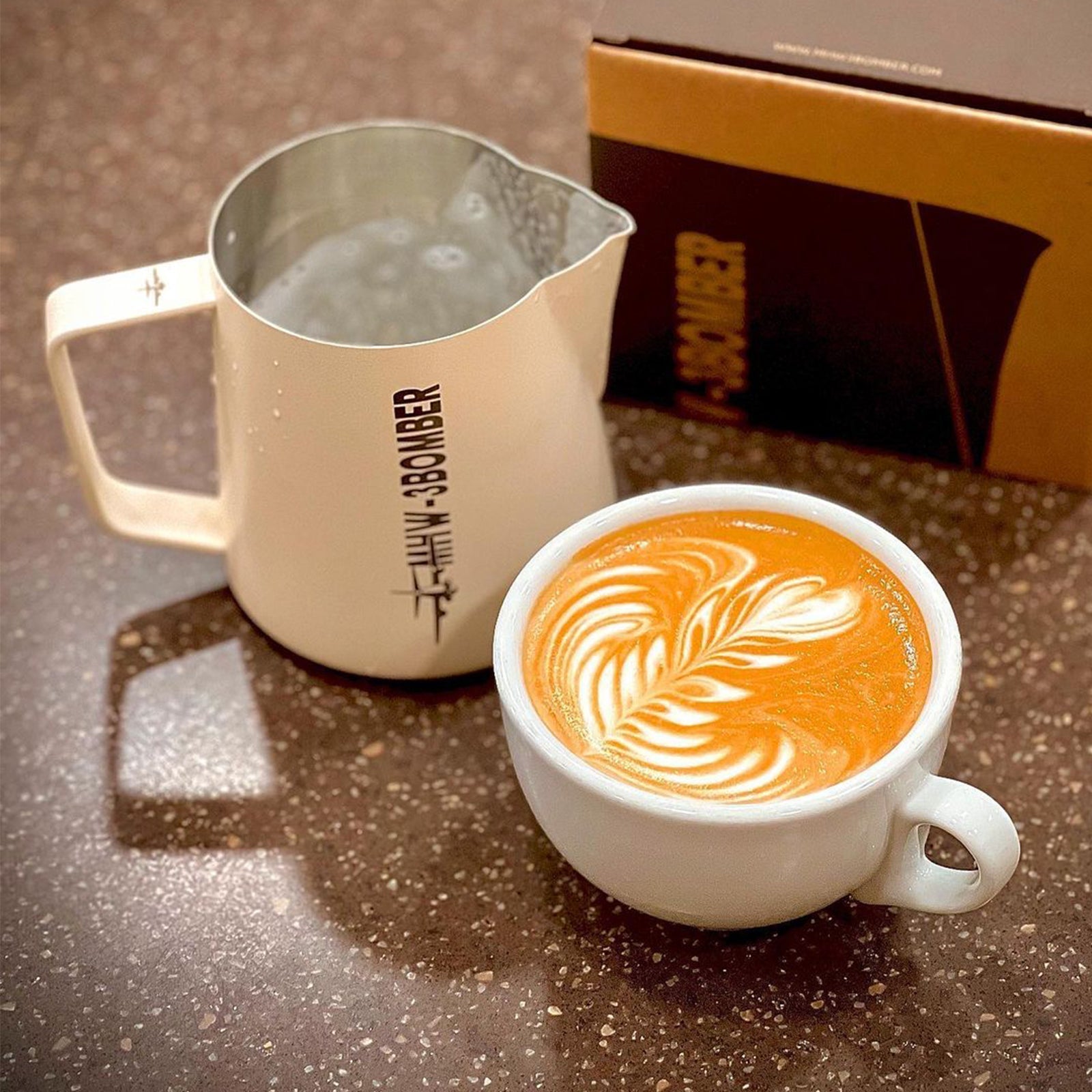 Cum să Prepari un Latte Perfect Acasă