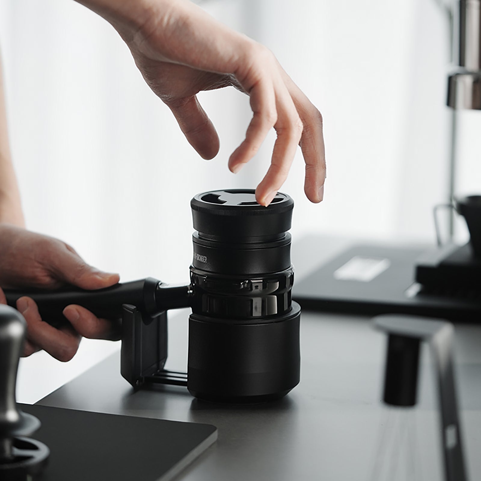 MHW-3BOMBER Astra Collection Portafilter Holder 51-58mm Universal