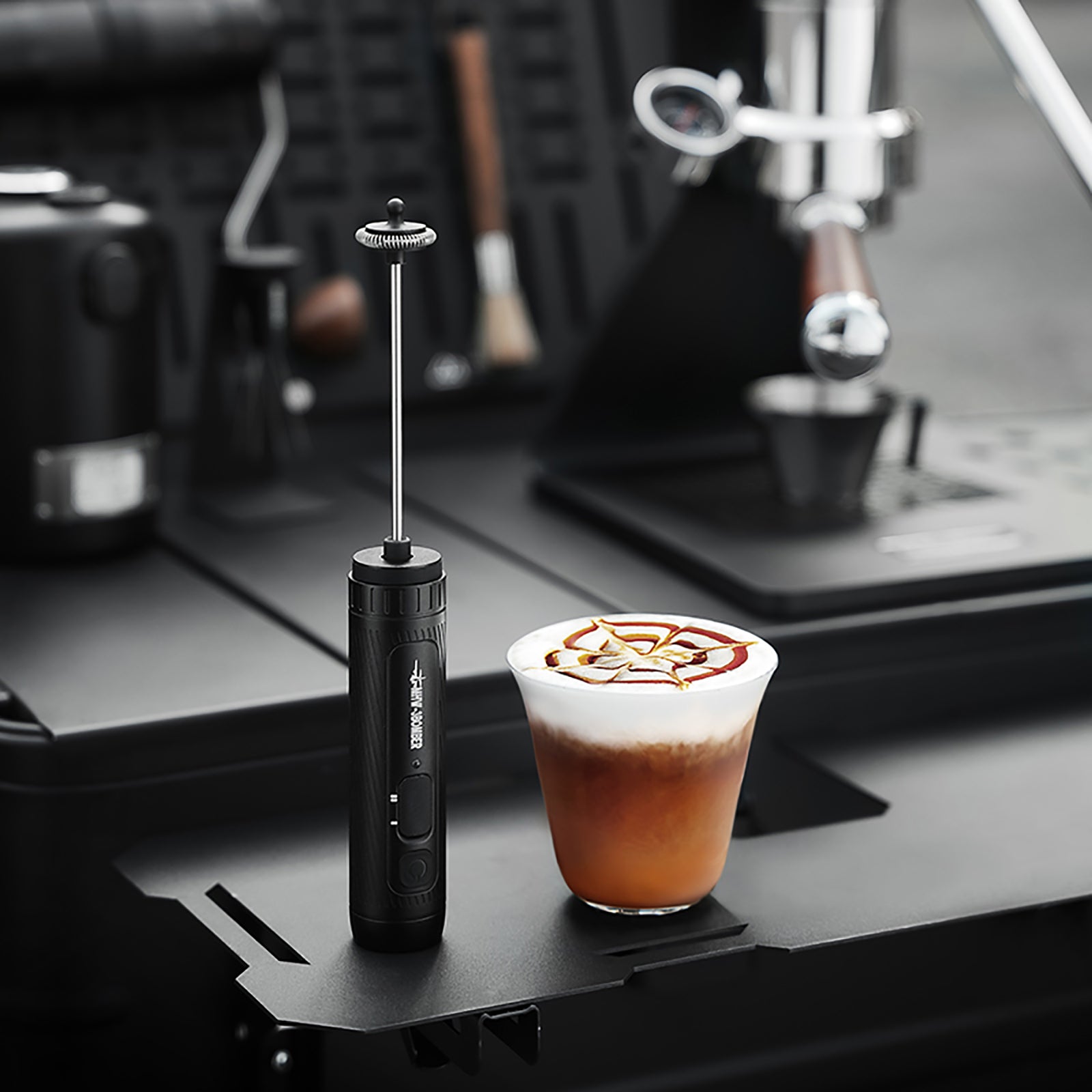 MHW-3BOMBER Magician Electric Milk Frother Black