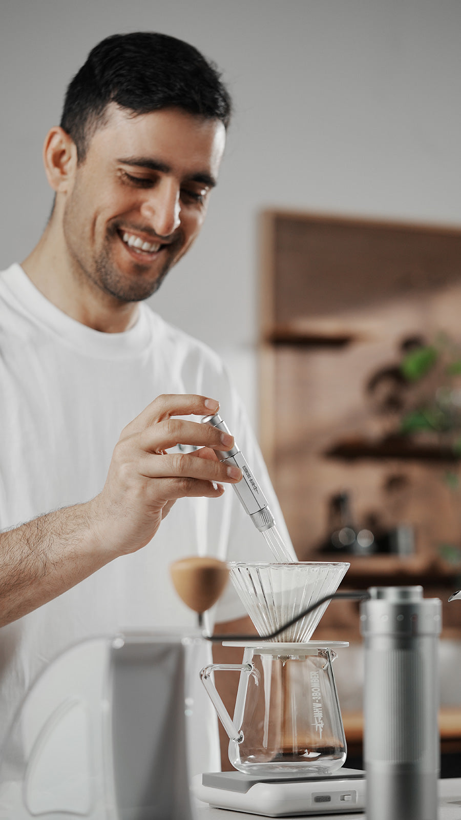 MHW-3BOMBER Lightning Needle Distributor Pro