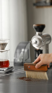 MHW-3BOMBER Line Leather sheath brush 145mm*94mm (walnut + horse hair)