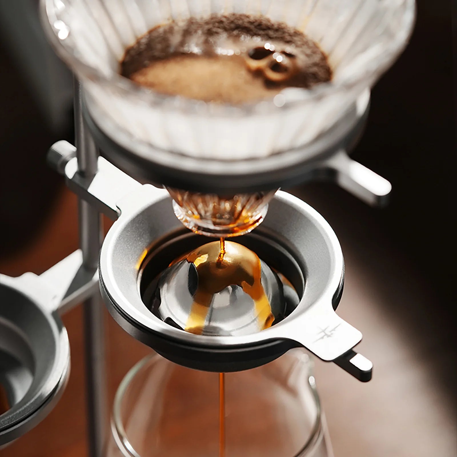 MHW-3BOMBER Smooth Pour Over Chilling Ball Stand