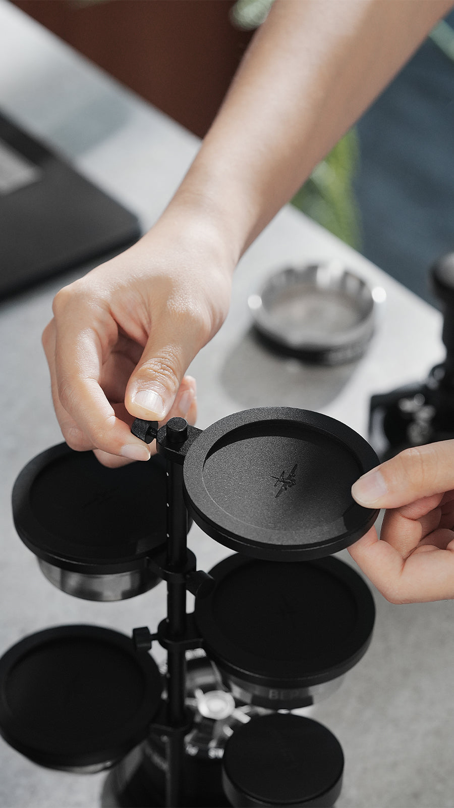 MHW-3BOMBER Magnetic Storage Stand