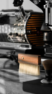 MHW-3BOMBER Line Leather sheath brush 145mm*94mm (walnut + horse hair)