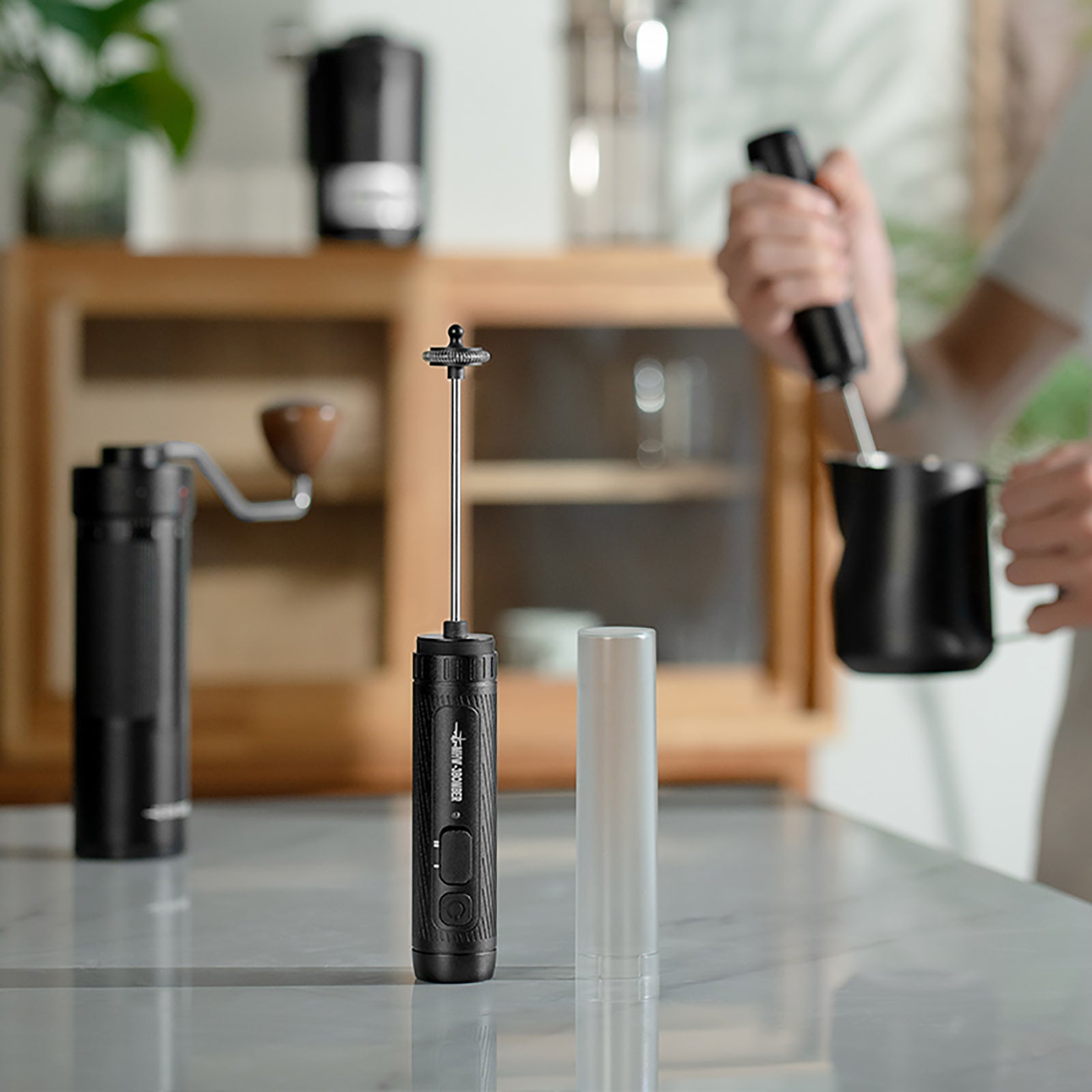 MHW-3BOMBER Magician Electric Milk Frother Black