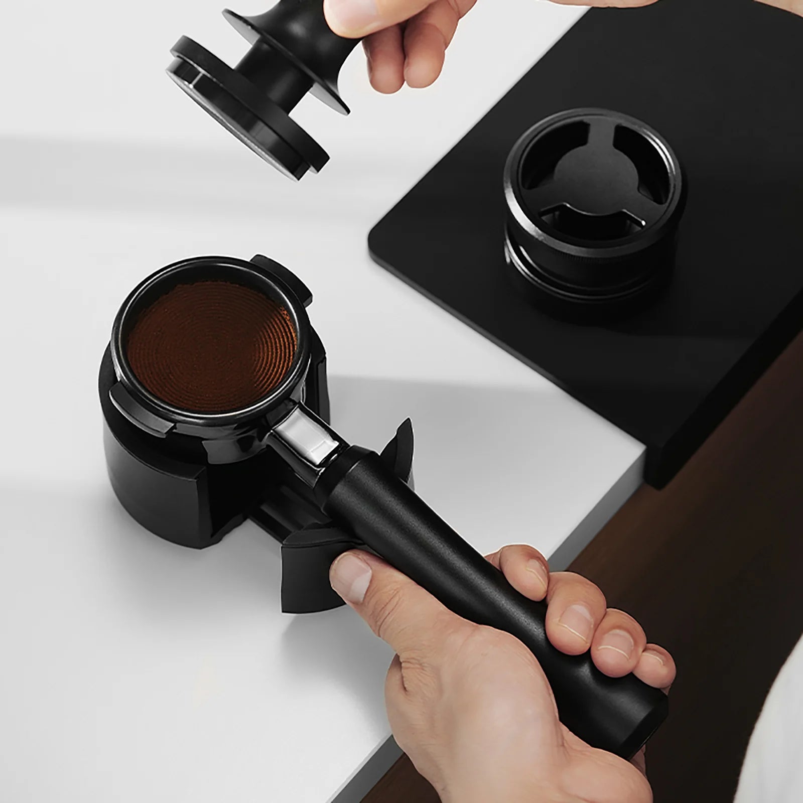 MHW-3BOMBER Astra Collection Bottomless Portafilter - 58mm universal