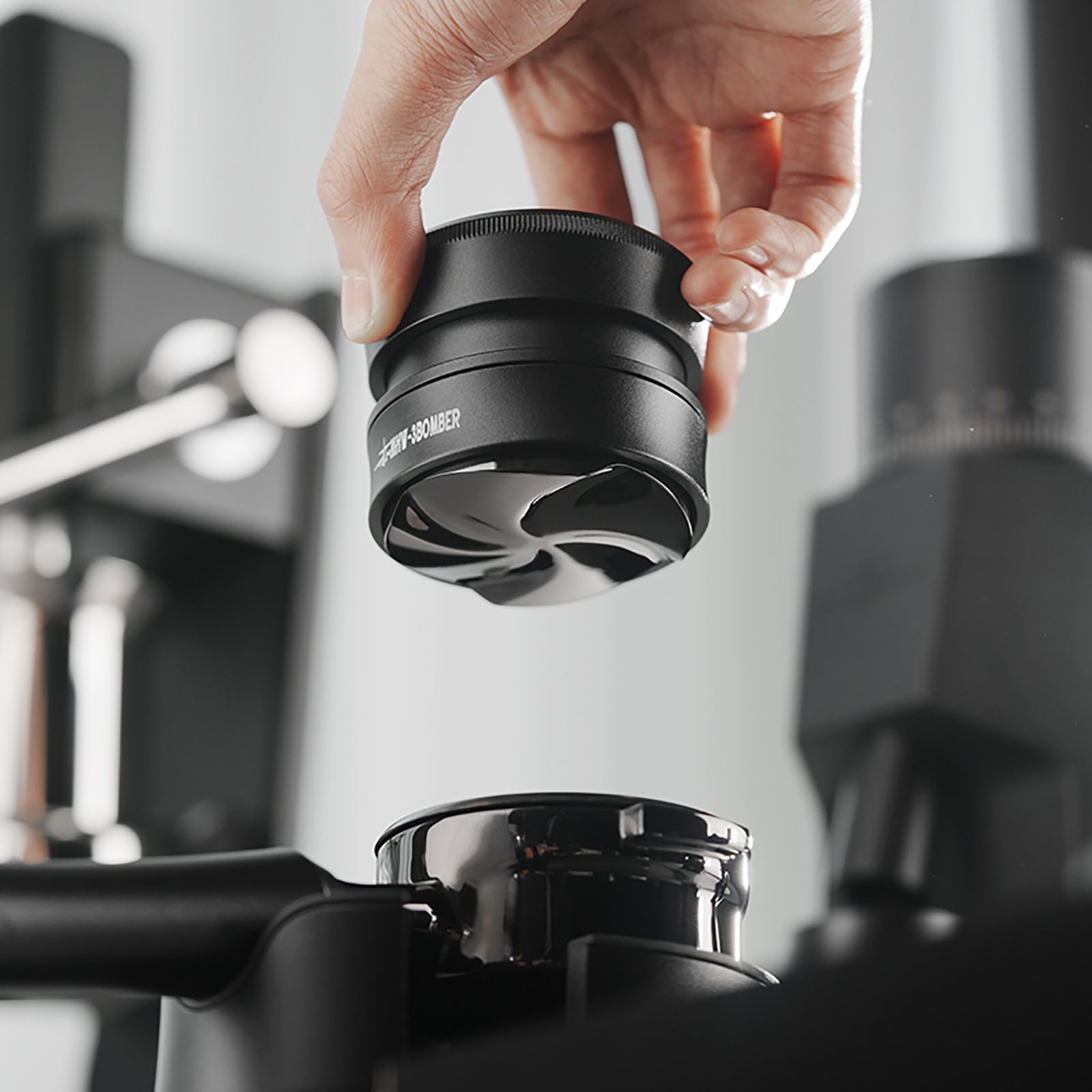 MHW-3BOMBER Astra Collection Coffee Distributor - 58mm