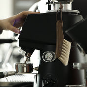 MHW-3BOMBER Knife Brush 130mm*33mm (white-walnut + horse hair)