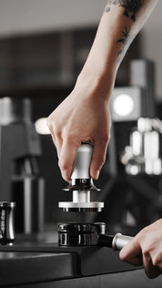 MHW-3BOMBER FlowLight Collection Bottomless Portafilter 58mm