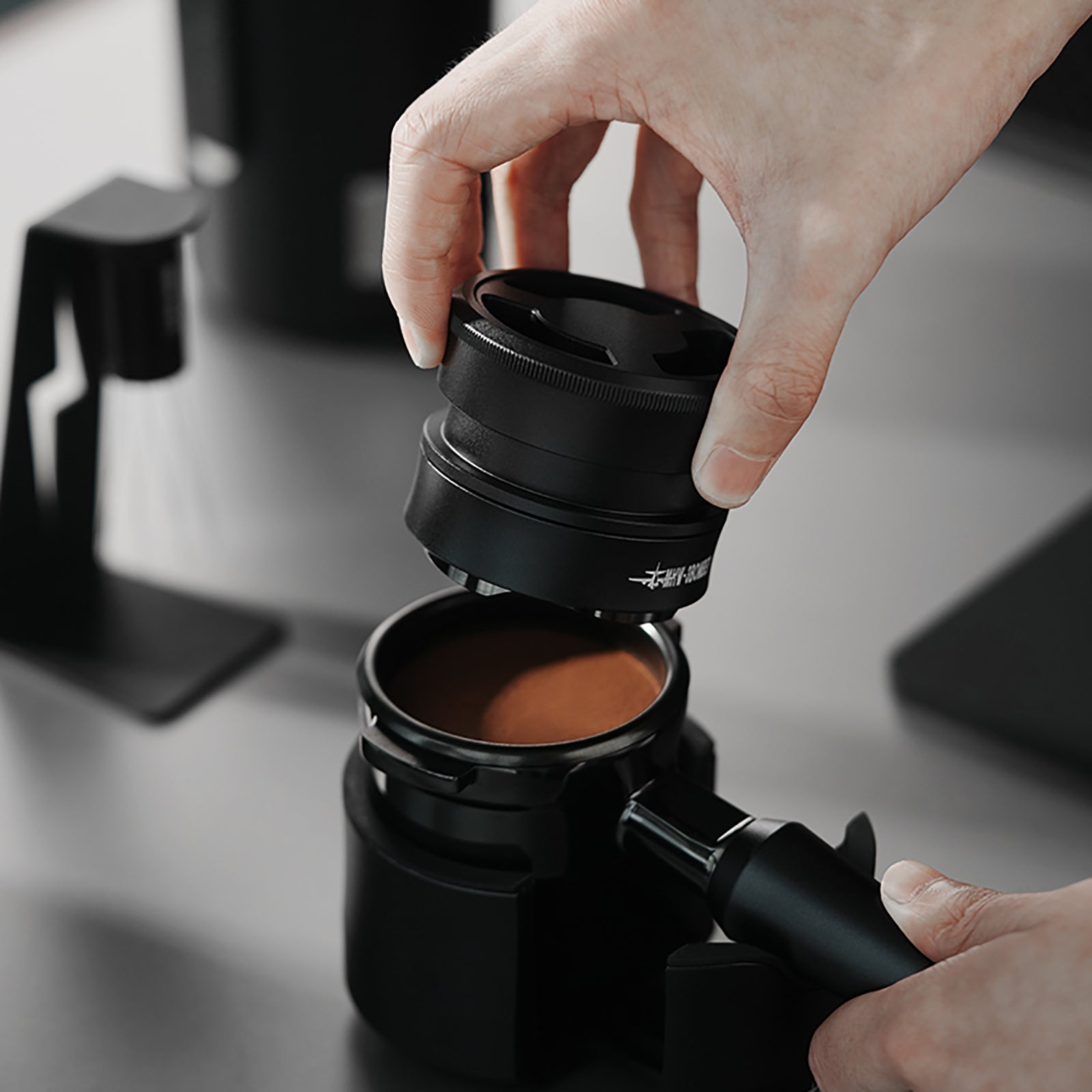 MHW-3BOMBER Astra Collection Coffee Distributor - 58mm