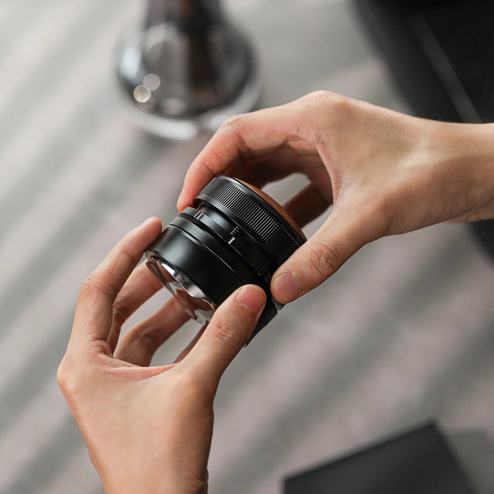 MHW-3BOMBER Cyclone Gravity Coffee Distributor 58.35mm