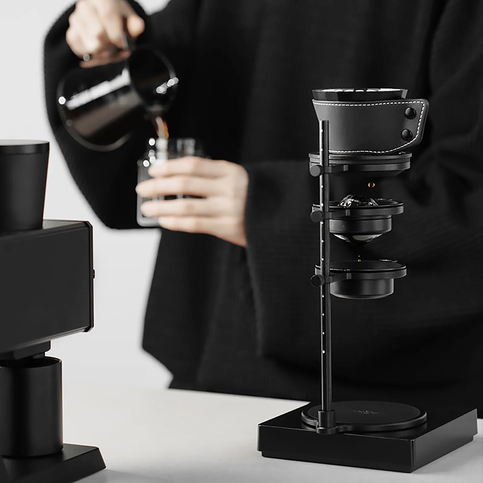 MHW-3BOMBER Smooth Pour Over Chilling Ball Stand