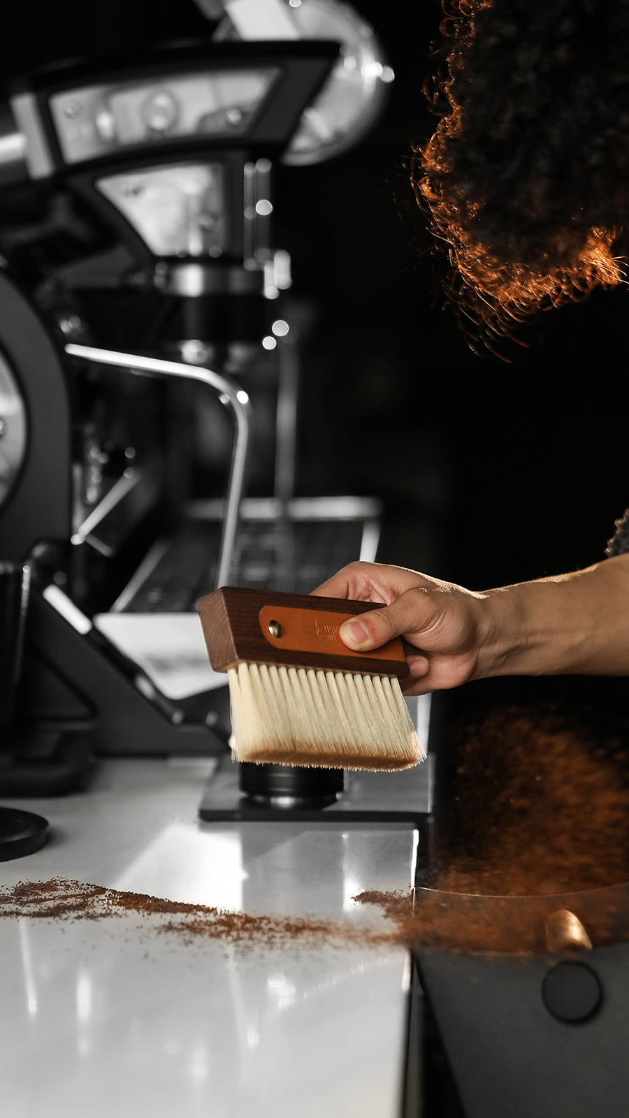 MHW-3BOMBER Line Leather sheath brush 145mm*94mm (walnut + horse hair)