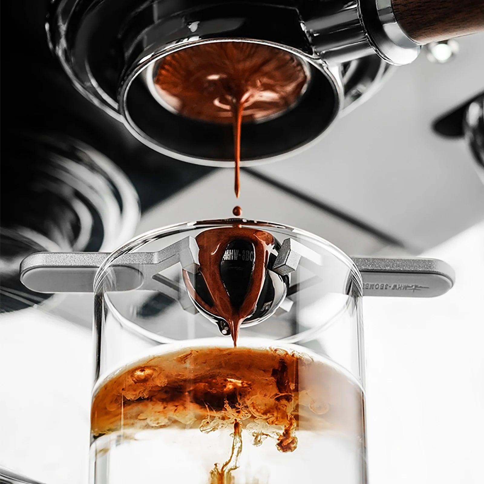MHW-3BOMBER Smooth Espresso Chilling Ball Stand