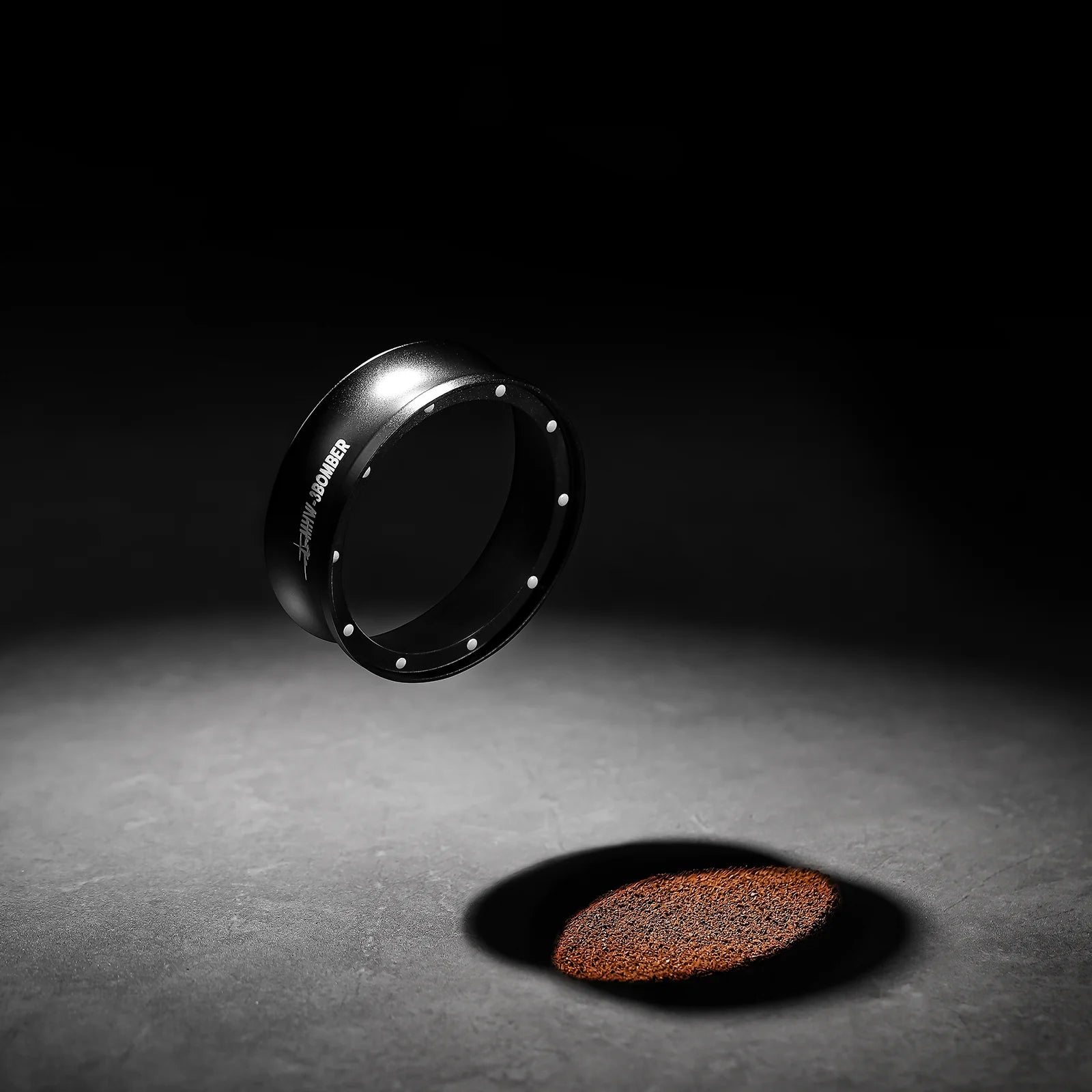 MHW-3BOMBER Magnetic Dosing Ring 58 mm Universal Matte Black