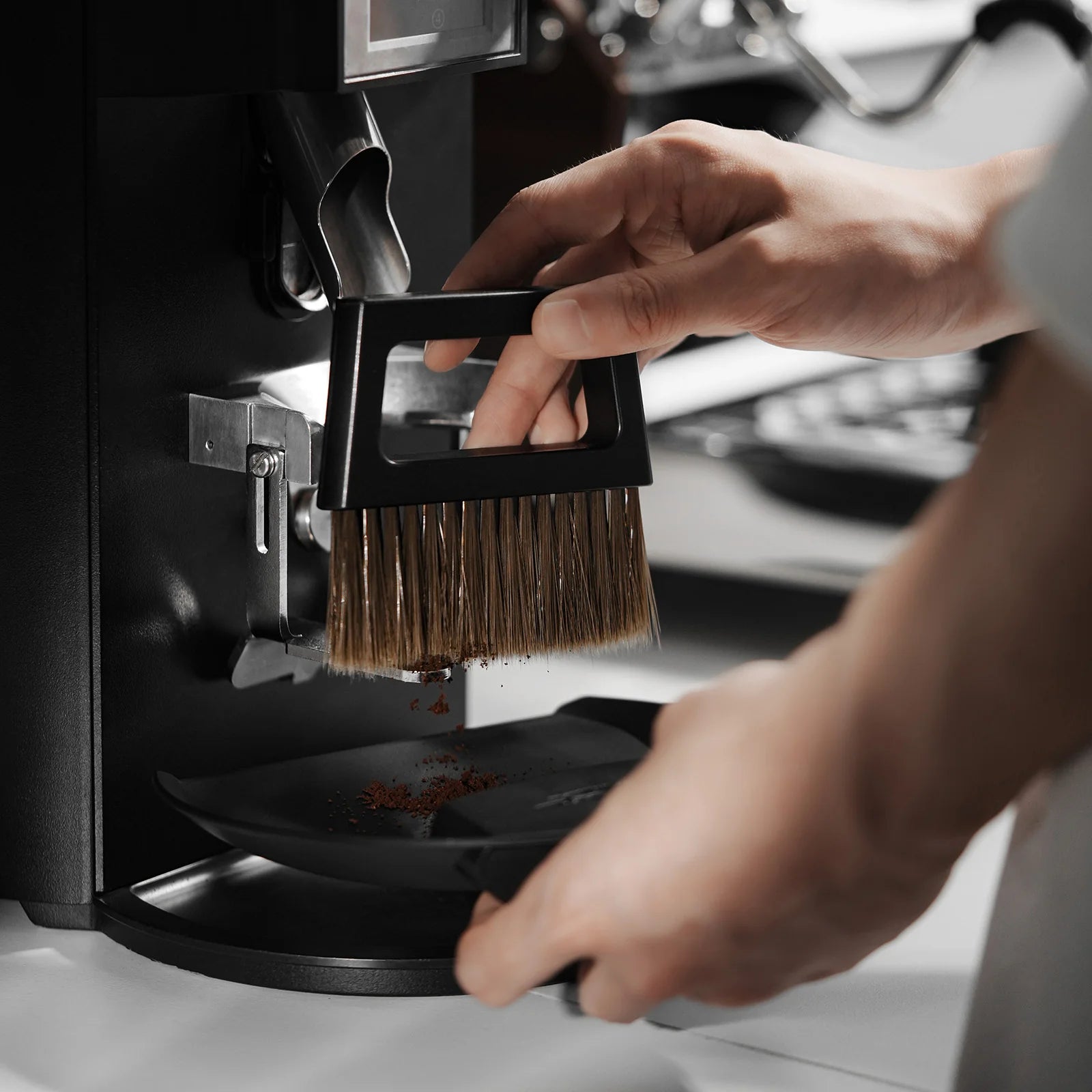 MHW-3BOMBER Coffee Bar Brush