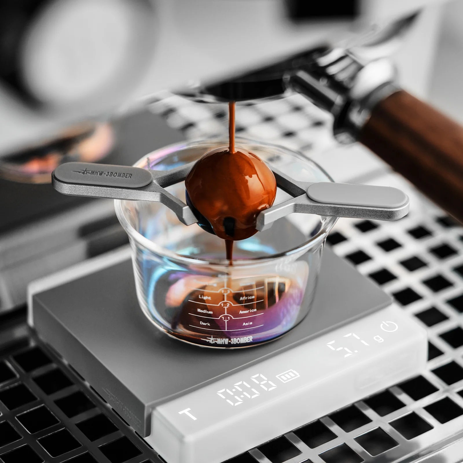 MHW-3BOMBER Smooth Espresso Chilling Ball Stand