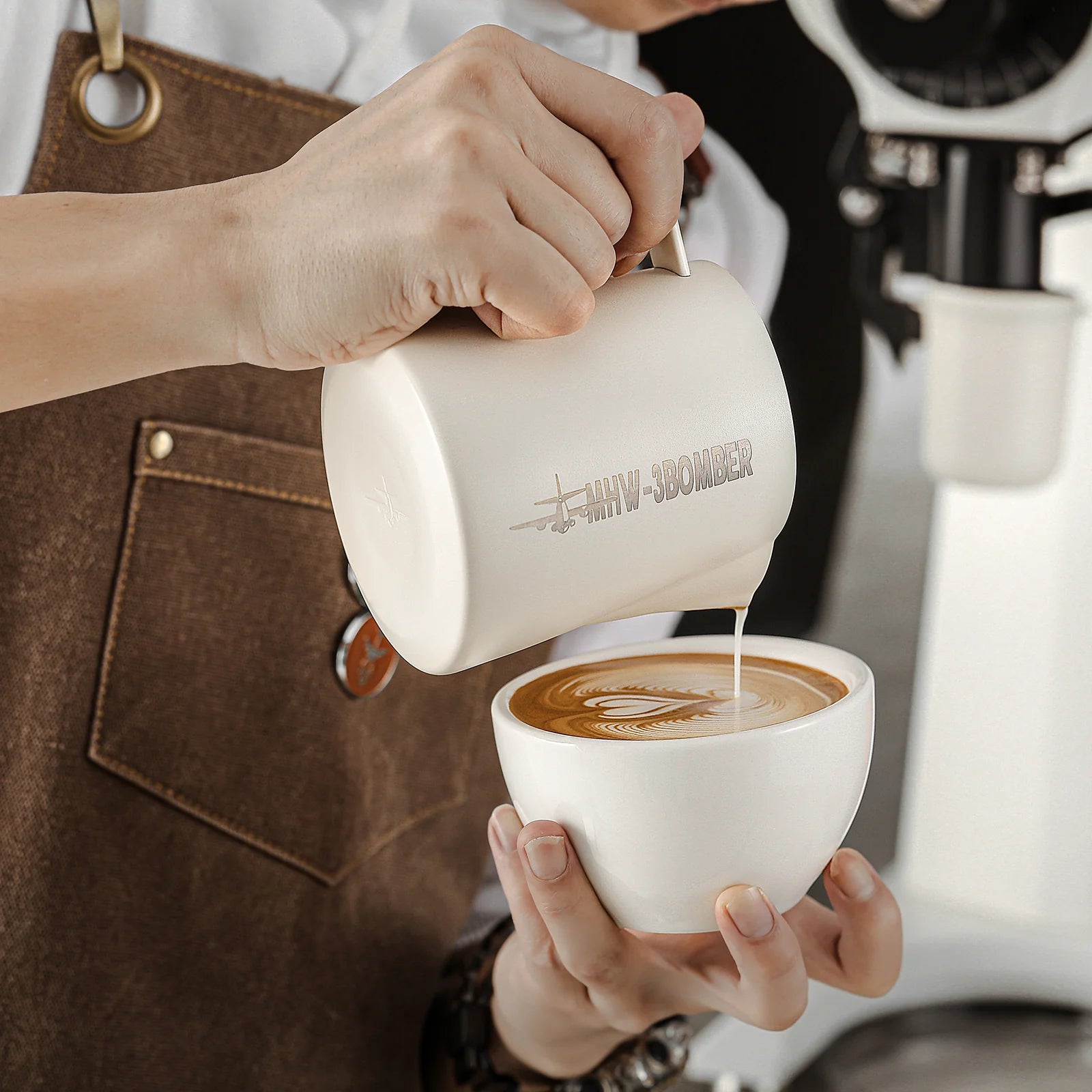 MHW-3BOMBER Milk Pitcher 5.0 Off-White